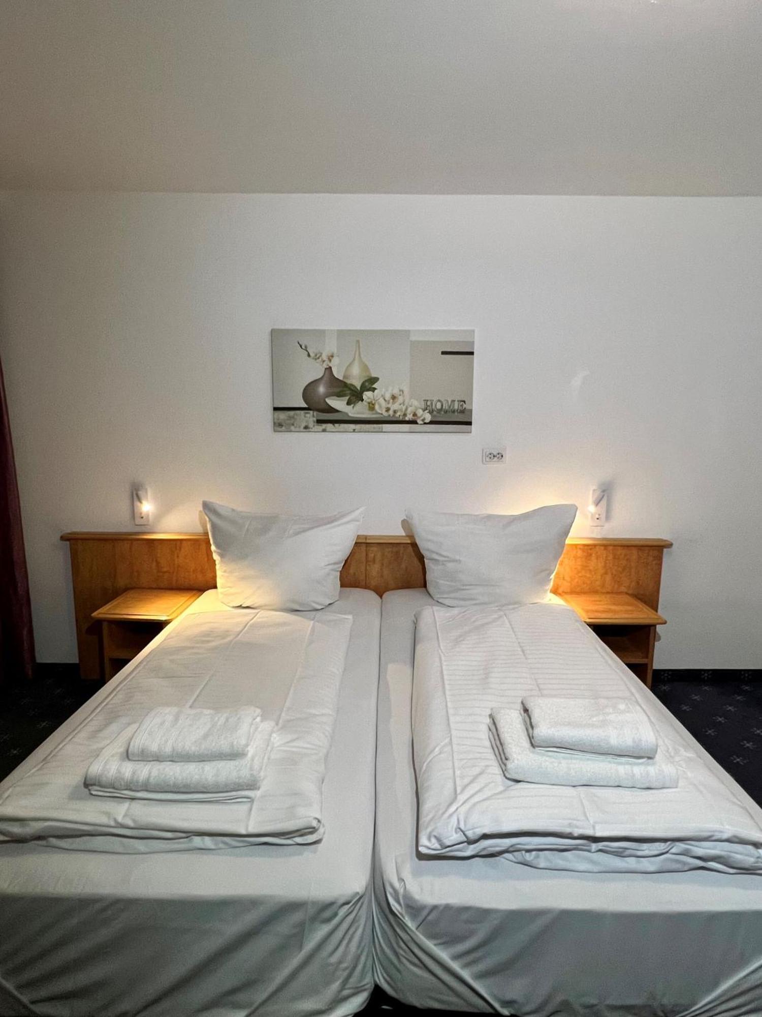 Hotel Neo Cologne Bonn Airport Rosrath Ngoại thất bức ảnh