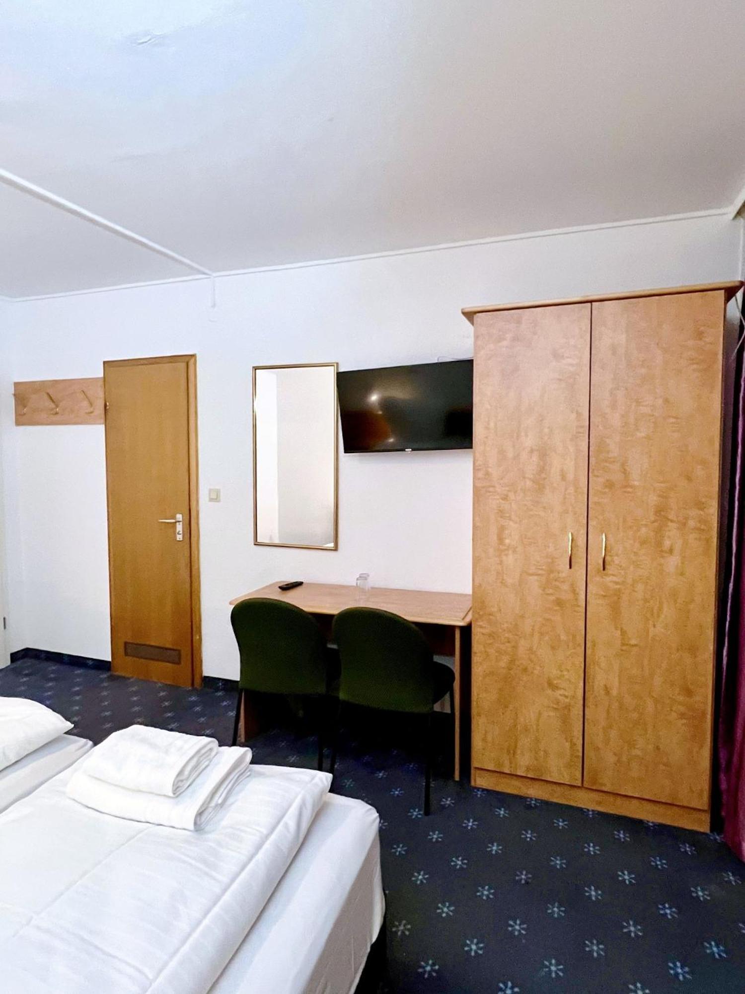 Hotel Neo Cologne Bonn Airport Rosrath Ngoại thất bức ảnh